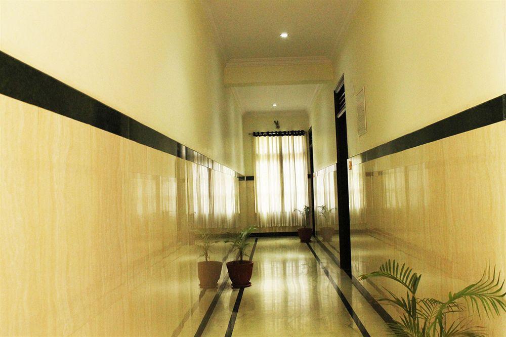 Oyo 1900 Hotel Olive Residency Mysore Extérieur photo