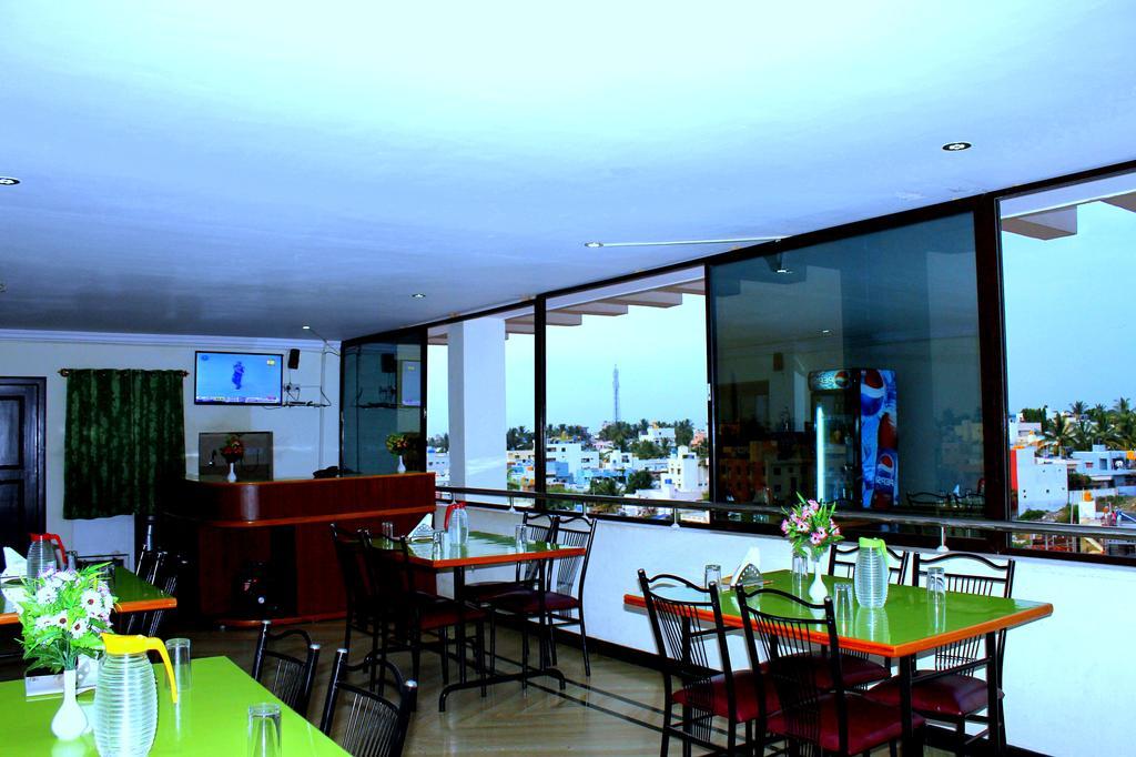 Oyo 1900 Hotel Olive Residency Mysore Extérieur photo