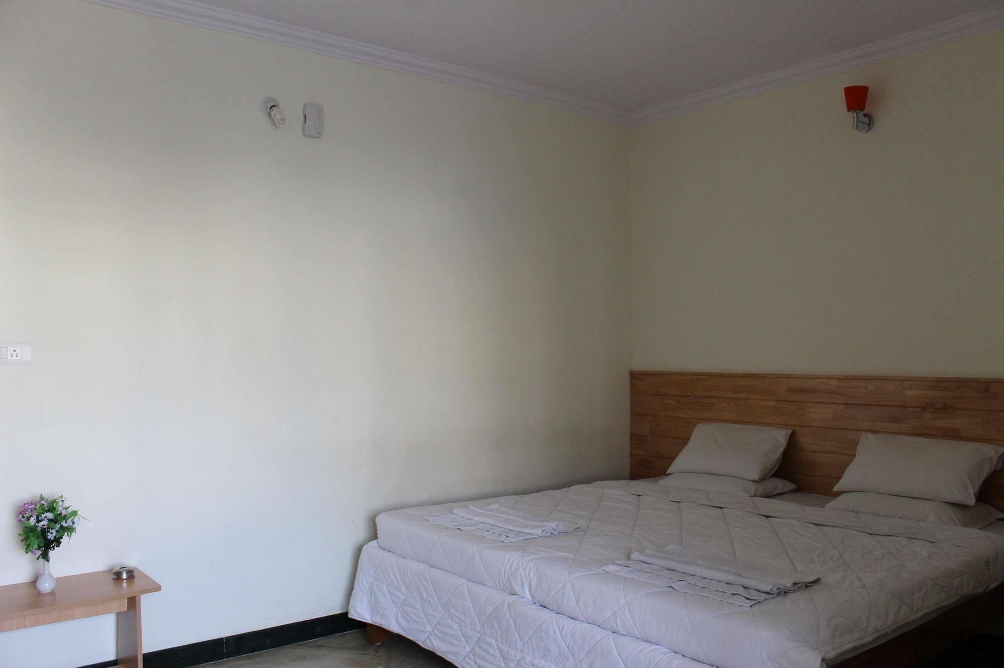Oyo 1900 Hotel Olive Residency Mysore Extérieur photo