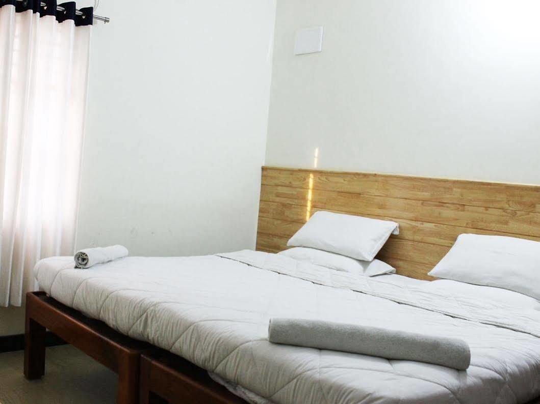Oyo 1900 Hotel Olive Residency Mysore Extérieur photo